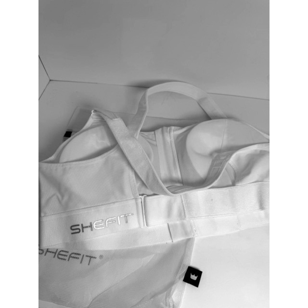 Shefit Ultimate Sports Bra White High Impact Front Zip Adjustable Straps 4Luxe - Picture 5 of 8